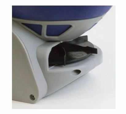 3-Liter Poly Hand Crank Spreader 5 3-Liter Poly Hand Crank Spreader - Image 3