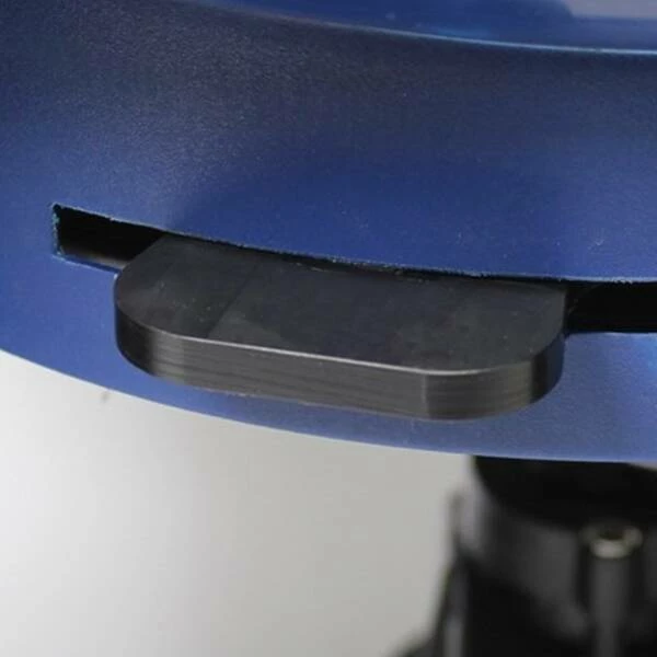 80-Pound Capacity Steel Frame Poly Hopper Salt And Ice Melt Spreader 7 80-Pound Capacity Steel Frame Poly Hopper Salt And Ice Melt Spreader - Image 5